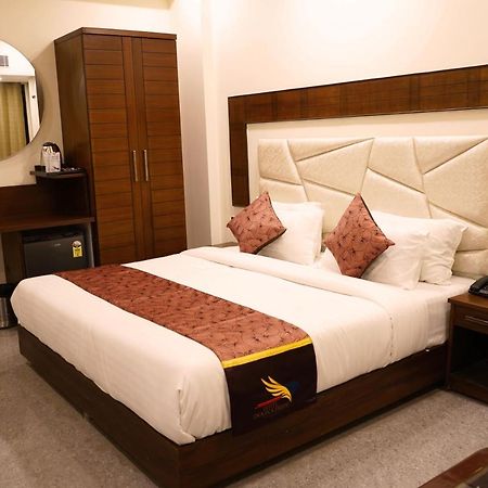 Hotel Doon'S Pride 德拉敦 外观 照片